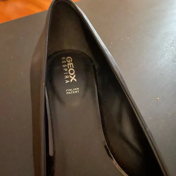 Geox Black low Heel woman’s Shoe - Picture 3 of 8